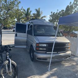 2000 Chevy express Camper Conversion