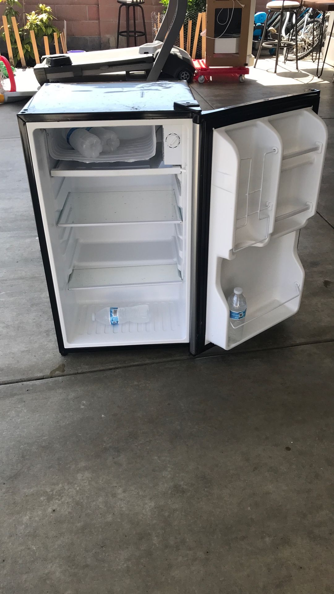 Magic Chef Mini Fridge