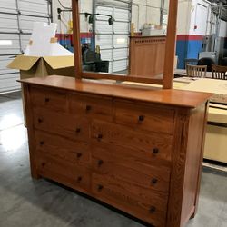 Solid US Red Oak Dresser And Mirror