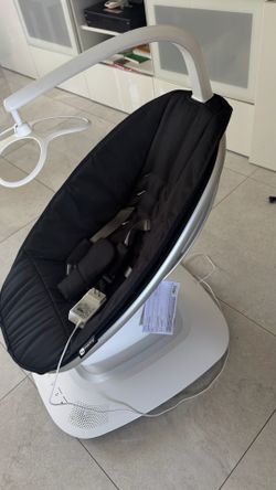 4 moms baby swing