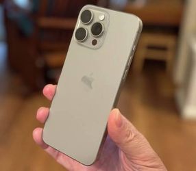 UNLOCKED IPHONE 15 PRO MAX/ LIMITED STOCK