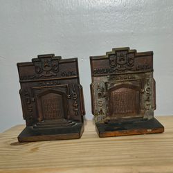MID CENTURY METAL BOOKENDS 5.5"×4.5" ×2"