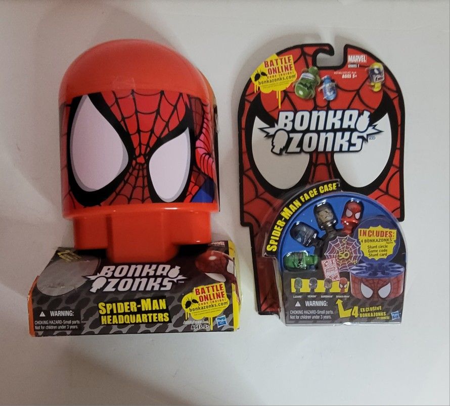 Hasbro 2011 BONKA ZONKS - Marvel Spider-Man Headquarters & Spider-Man Face Case Series 1