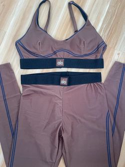 Alo Yoga Set 