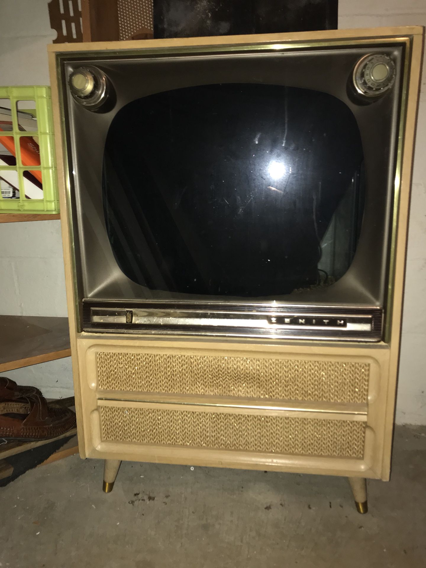Vintage Fishtank TV