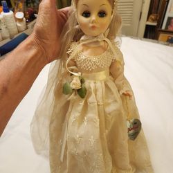 Beautiful Vintage Effanbee Bride Doll