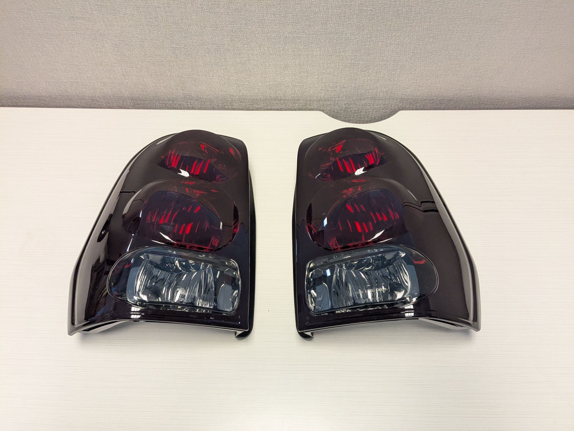 02-09 Chevy Trailblazer Dark Red Tail Lights