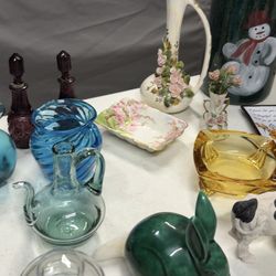 Garage Sale. 7-13 