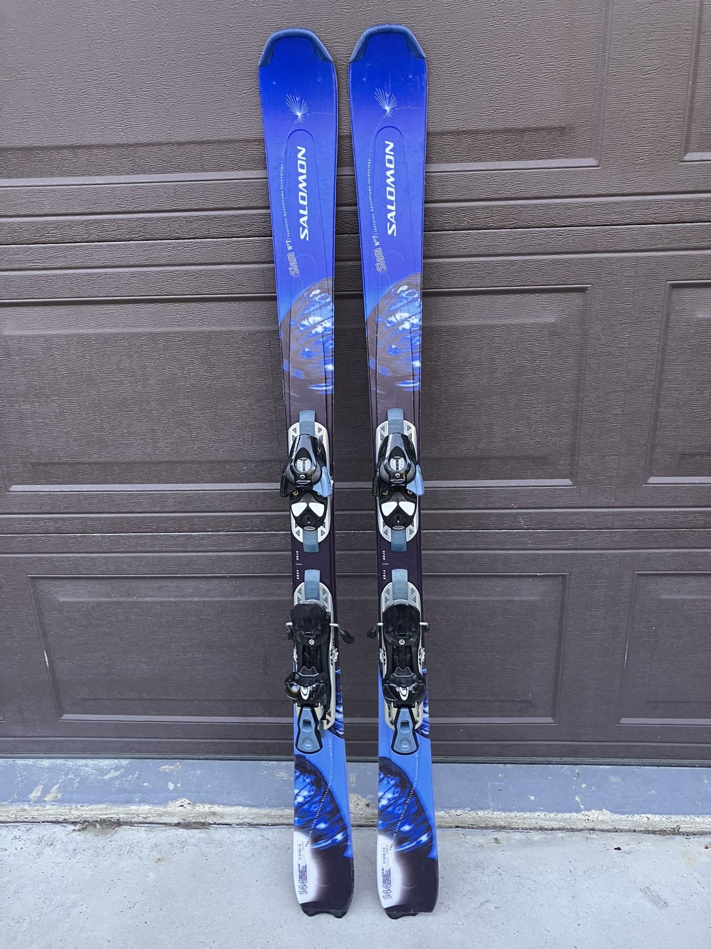 Salomon Skis 144cm