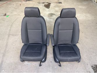 2025 Mercedes Sprinter front seats