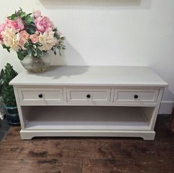 Bench. Great cond