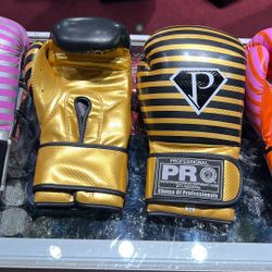 PRO BOXING GLOVES
