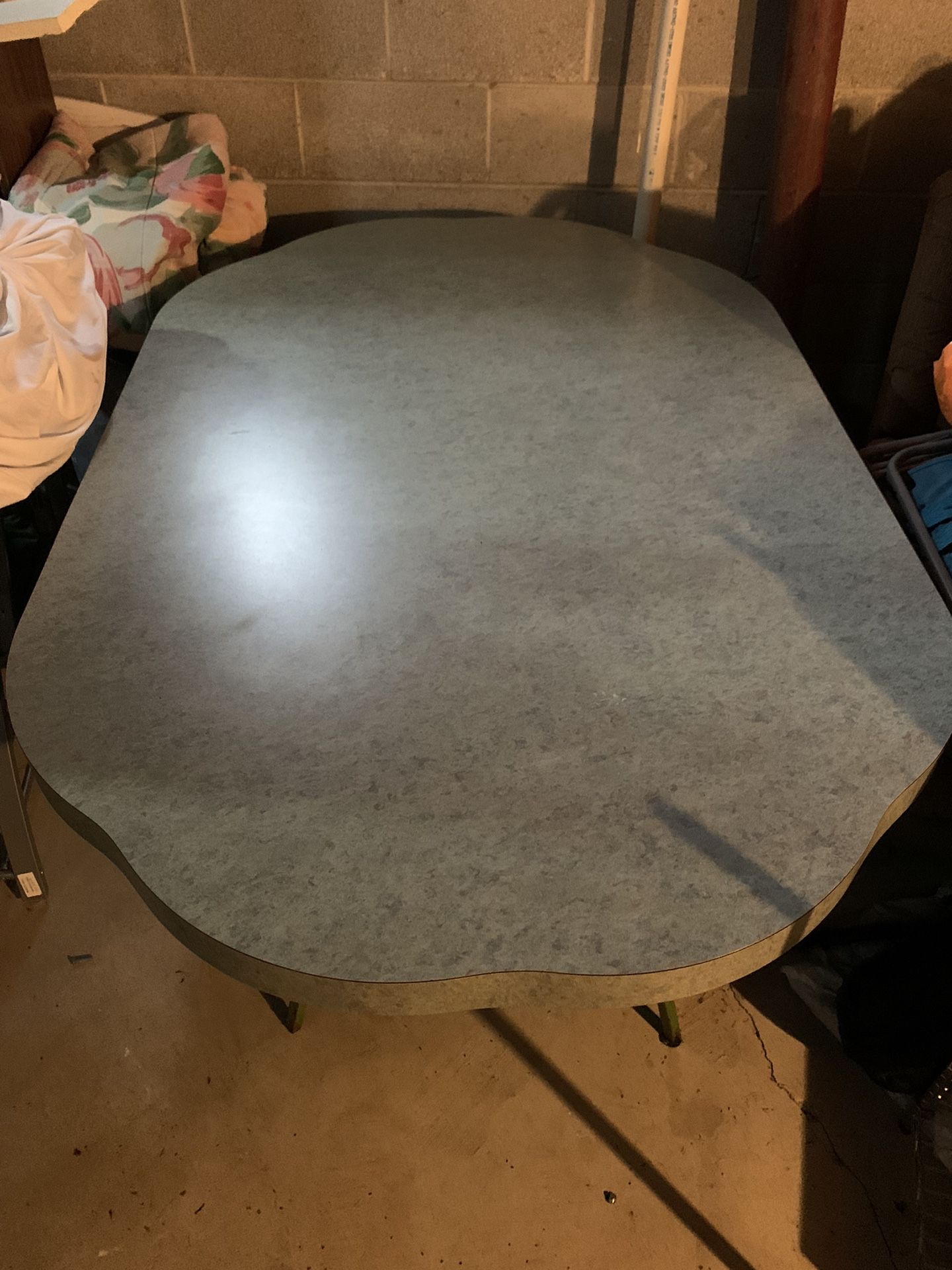 Formica Kitchen Table, Scalloped