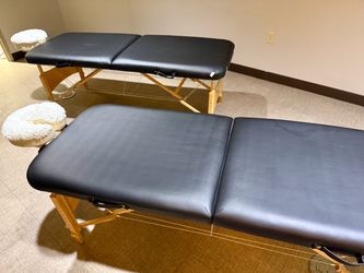 Massage table