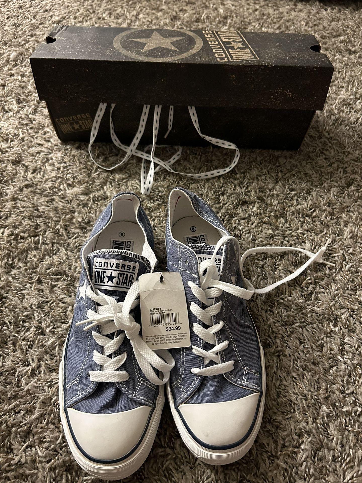 Women’s Shoe - Size 8 - Converse Light Blue