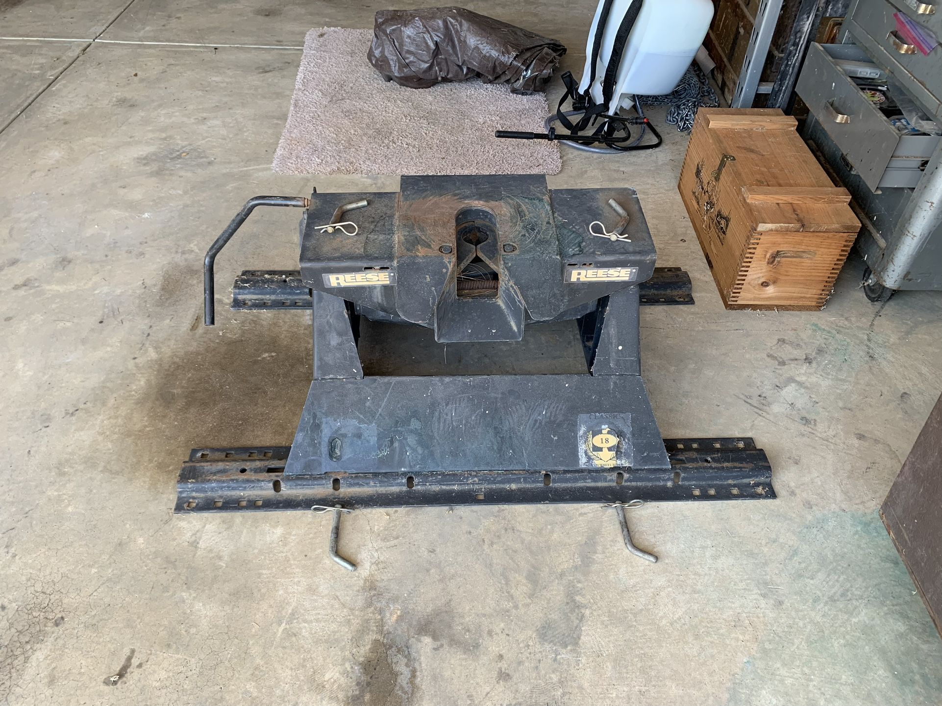 Reese 5th wheel Hitch