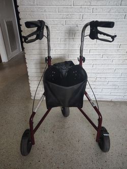 Drive Medical 3-Wheel Tri-Walker Rollator Walker
