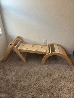Wooden Pikler climbing set