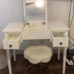 Vanity and stool; (Storage; Bathroom; Bedroom; Mirror)