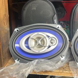 JVC 3 Way 6 X 9 Car Speakers