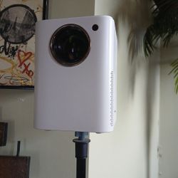 Qiaolet Full HD LCD Projector W/ Stand