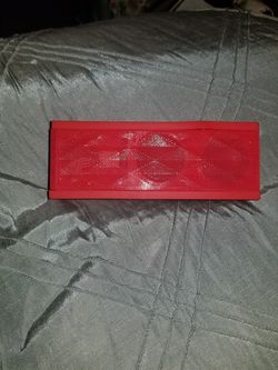 Bluetooth speaker and puzzle