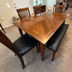 Dining room table