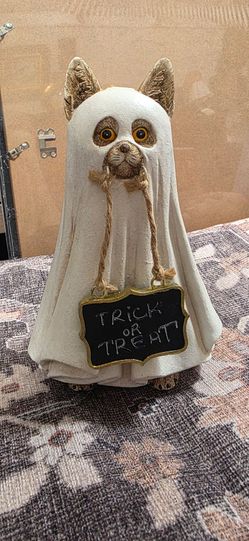 Halloween decor