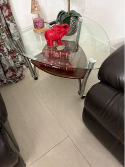 Sofá, loveseat y mesita
