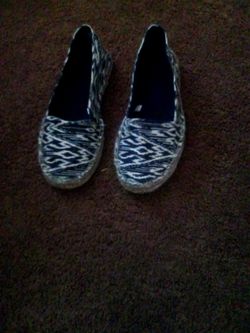 Shoes size 7