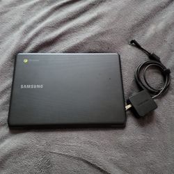 Samsung Chrome Book. 