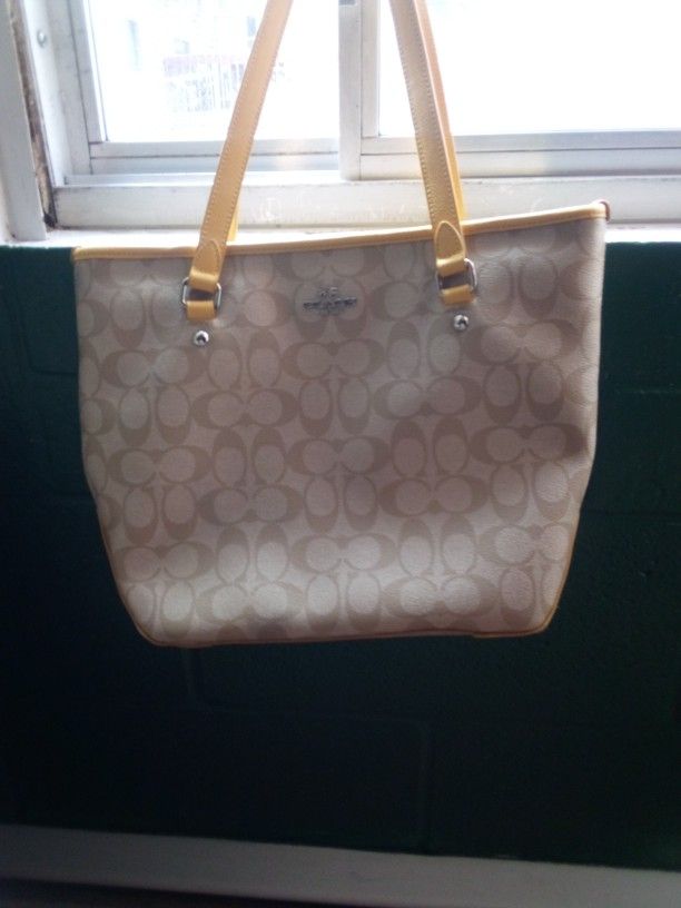 Brand New Tan/Yellow  COACH Purse