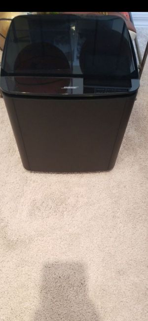 Photo LIGHTLY USED BOSE **300** SUBWOOFER(SELL’S FOR MORE) GREAT SOUND!!!IT'S NOT THE 500, THAT SELLS FOR $350!!!LOOK UP DIFFERENCE!!LOOK AT ALL PICTURES!!