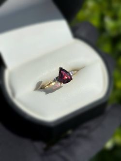 Jewelry 10k solid yellow gold diamonds purpurite 0.81 CTW ring sz 7.00