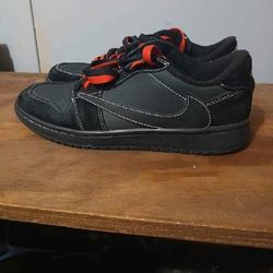 Jordan 1 Retro Low OG SP x Travis Scott Black Phantom