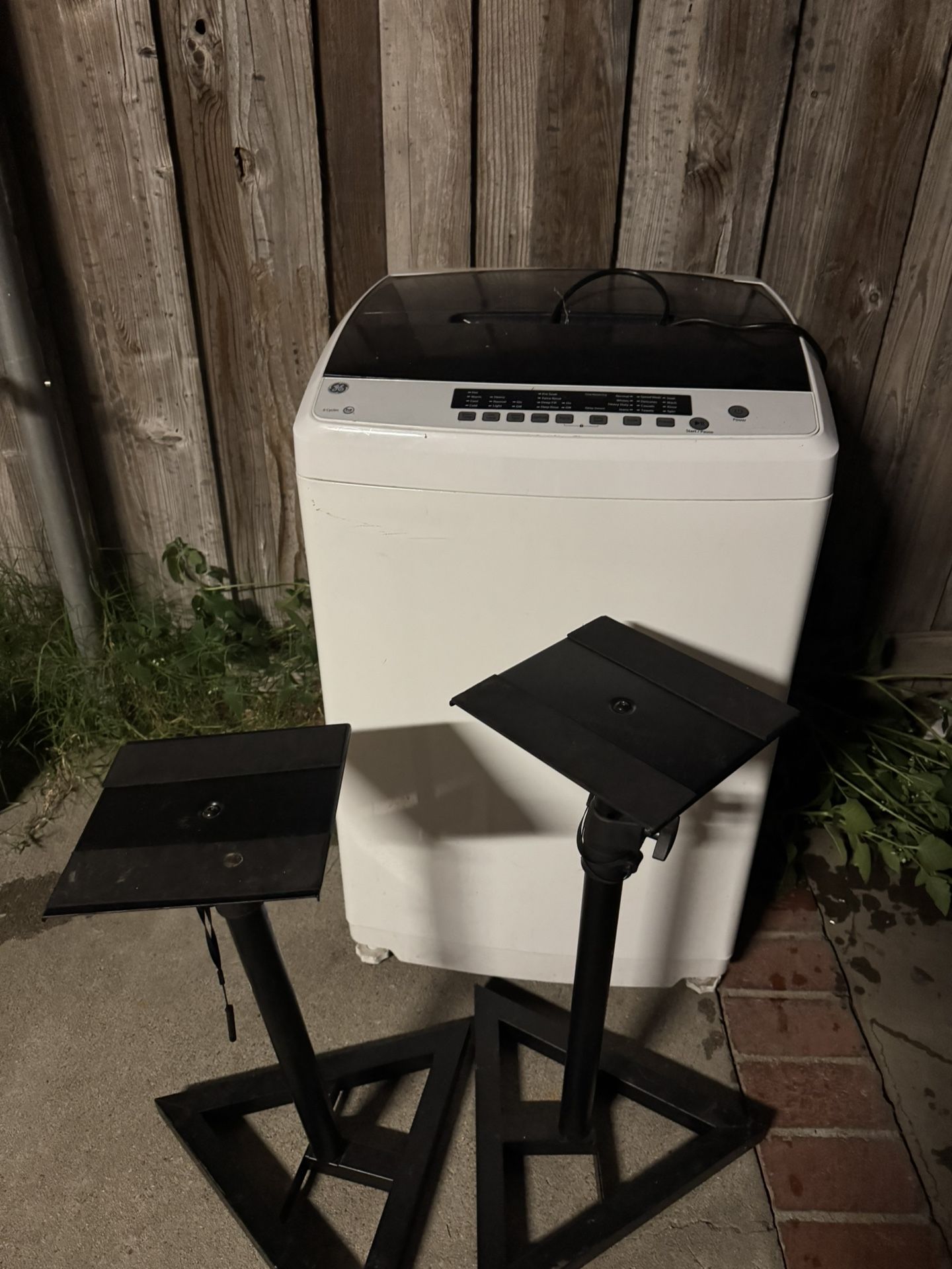 FREE FOR RECYCLING 