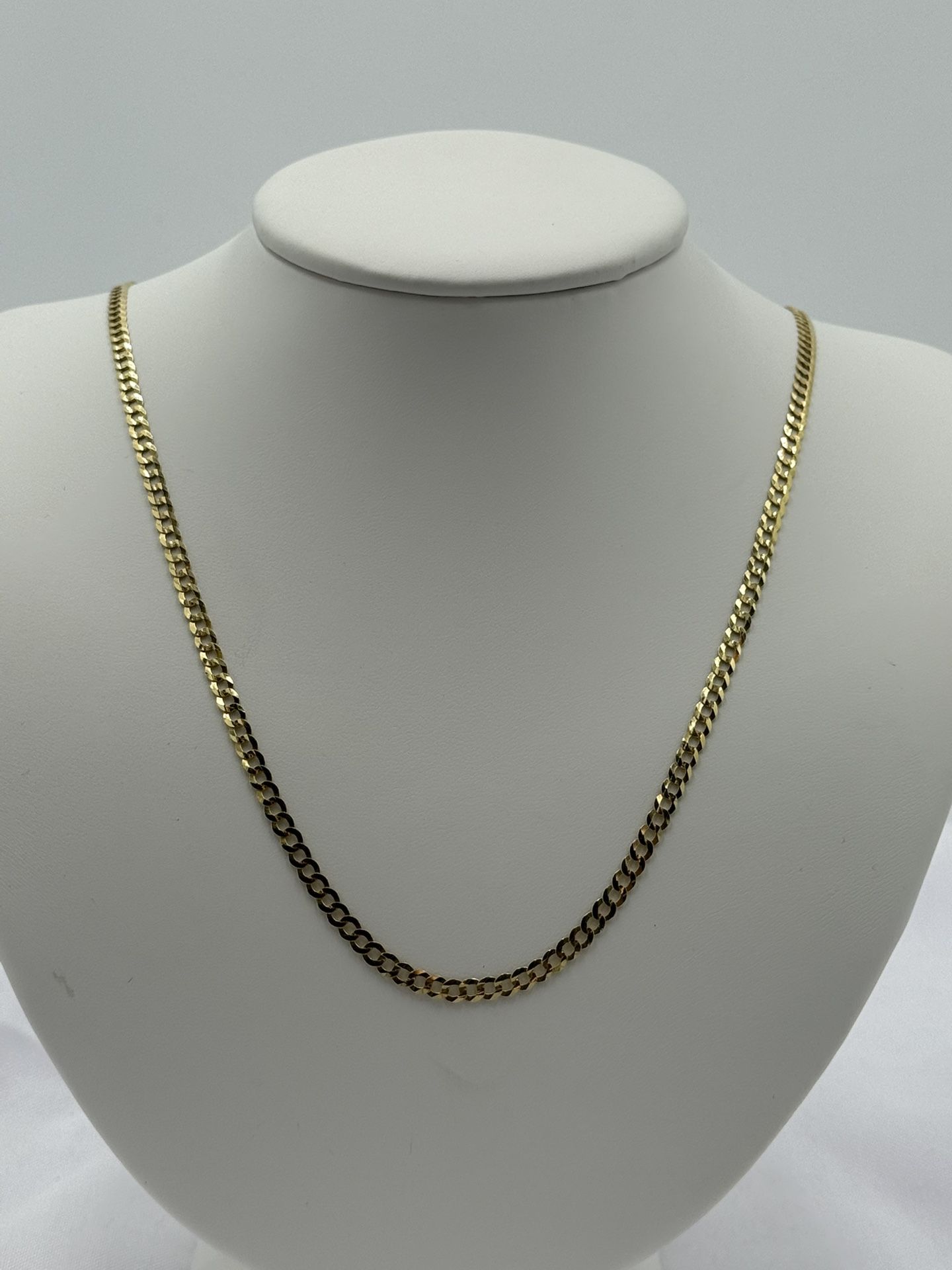 24” 14kt Yellow Gold Curb Link Chain