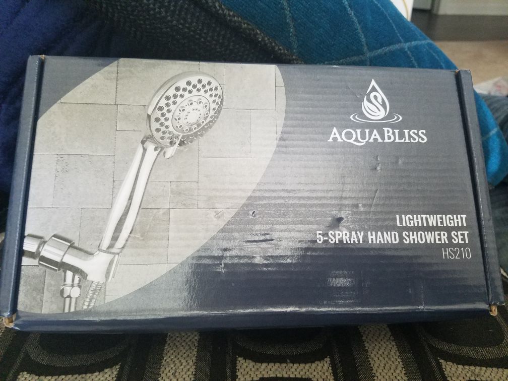 AQUABLISS lightweight 5-spray hand shower set