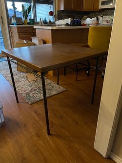 Card table