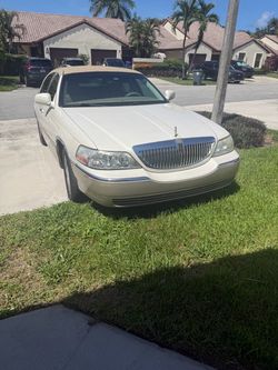 2007 Lincoln Town Car
