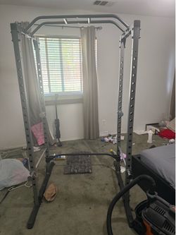 Squat rack