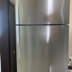 Whirlpool 2019 refrigerator