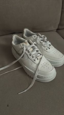 Nike Air Force 1 pixel
