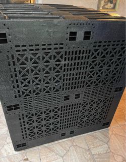 Heavy duty Pallets