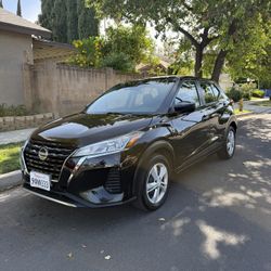 2022 Nissan Kicks S