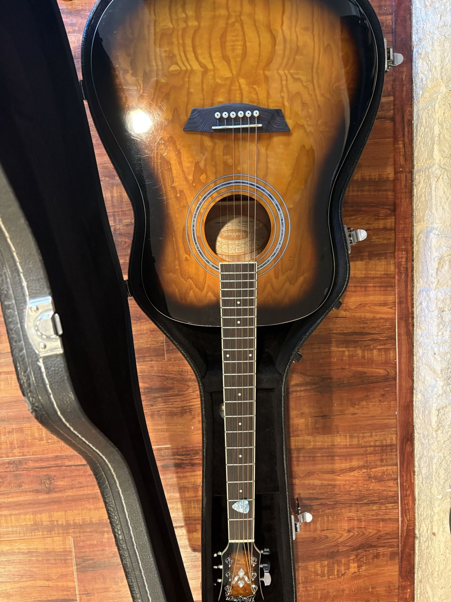 Washburn Acoustic Guitar