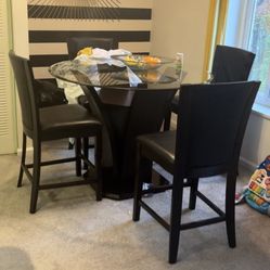 Used Raymour & Flanigan Venice 5-pc 48" Glass Counter-Height Dining Set  FOR SALE