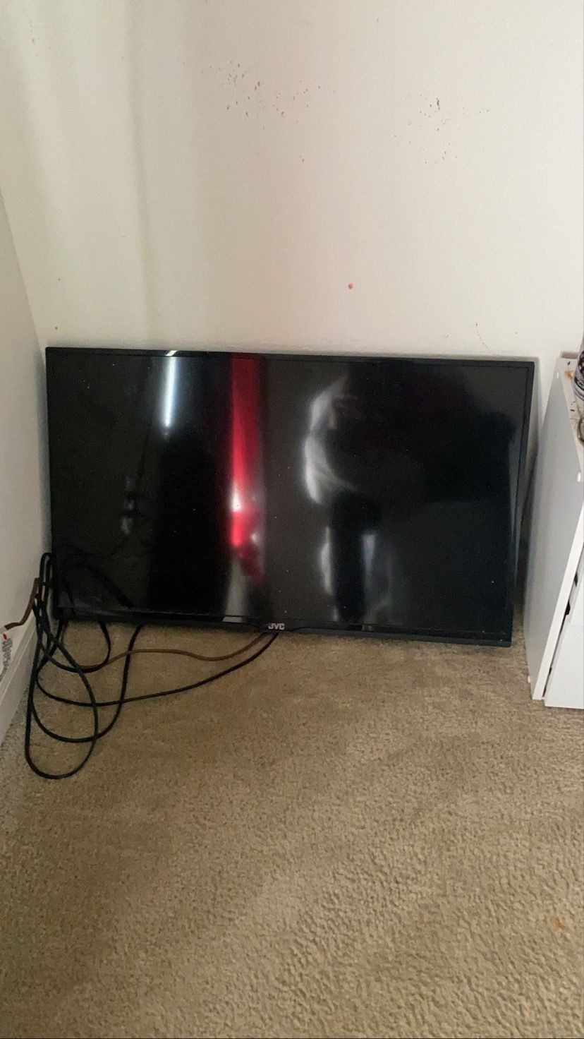 JVC 32 inch flatscreen tv