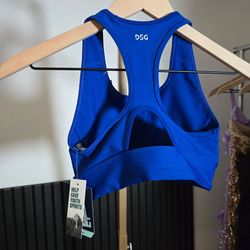BRAND NEW - Size MEDIUM SPORTS BRA - 
