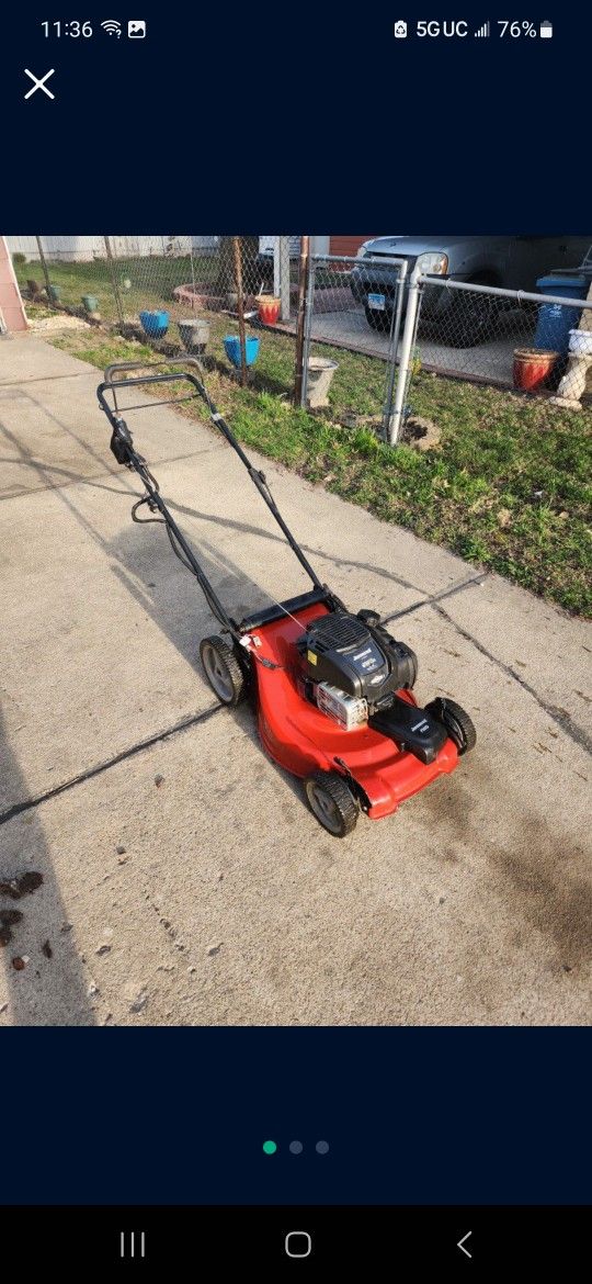Jonsered L2621 Briggs & Stratton 6.75 FWD SELF PROPELLED